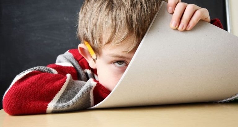 couverture lestée hyperactivité