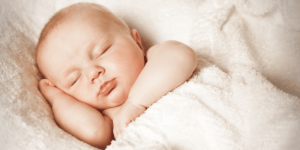 Mon bébé ne veut pas dormir : Voici 3 conseils simples mais efficaces