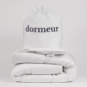 Pourquoi dormir avec une couette en duvet de canard en hiver est un choix judicieux ?