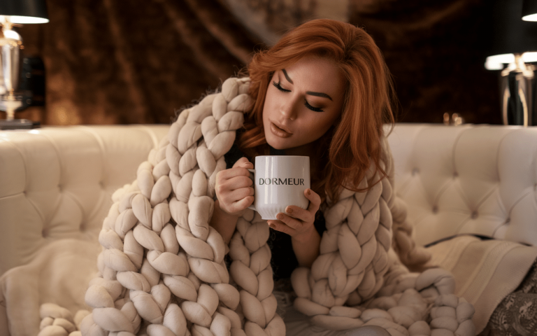 Qu’est-ce qu’une Couverture Lestée Tricotée et comment la choisir ?