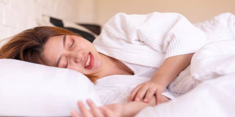 Bruxisme : Comment ne plus grincer des dents la nuit ?