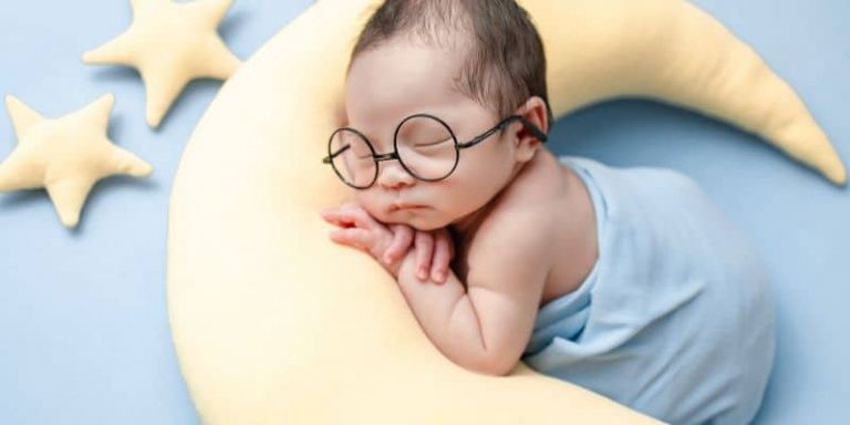 Sommeil de bébé : comprendre ses cycles et favoriser l’autonomie et réduire les régressions du sommeil