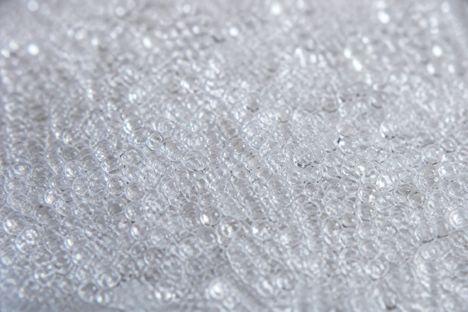 Verre, plastique ou lin : quel remplissage privilégier pour un confort durable ?