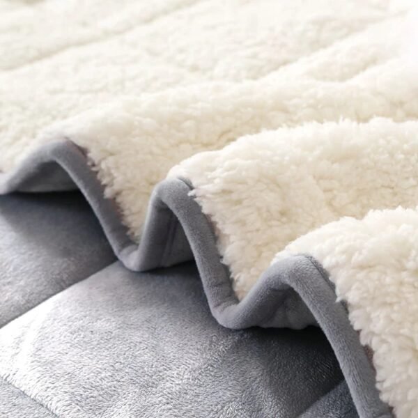 couverture_pondérée_sherpa_grise_2 couverture lestée sherpa grise, polaire